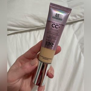 Full coverage anti aging cream